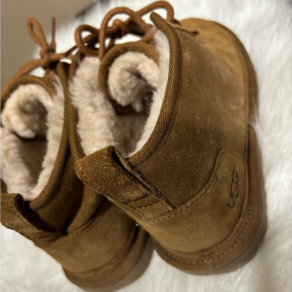 UGG Women's Neumel